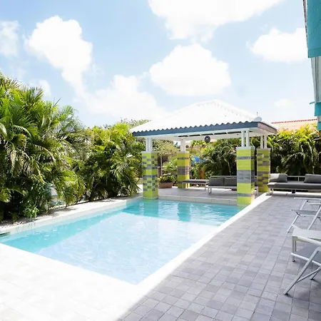 6-8P Apartment Pool, Fitness, Beach 7 Min